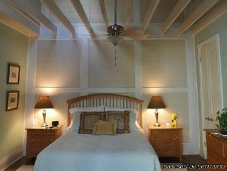 ניו אורלינס Five Continents Bed And Breakfast חדר תמונה